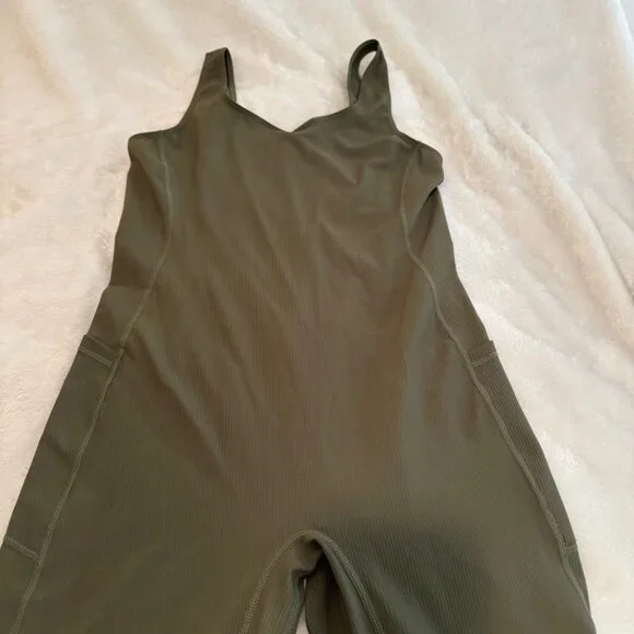 Maacie NWT Olive Green Jumpsuit/Romper Pregnancy Shapewear Size M - Picture 3 of 11